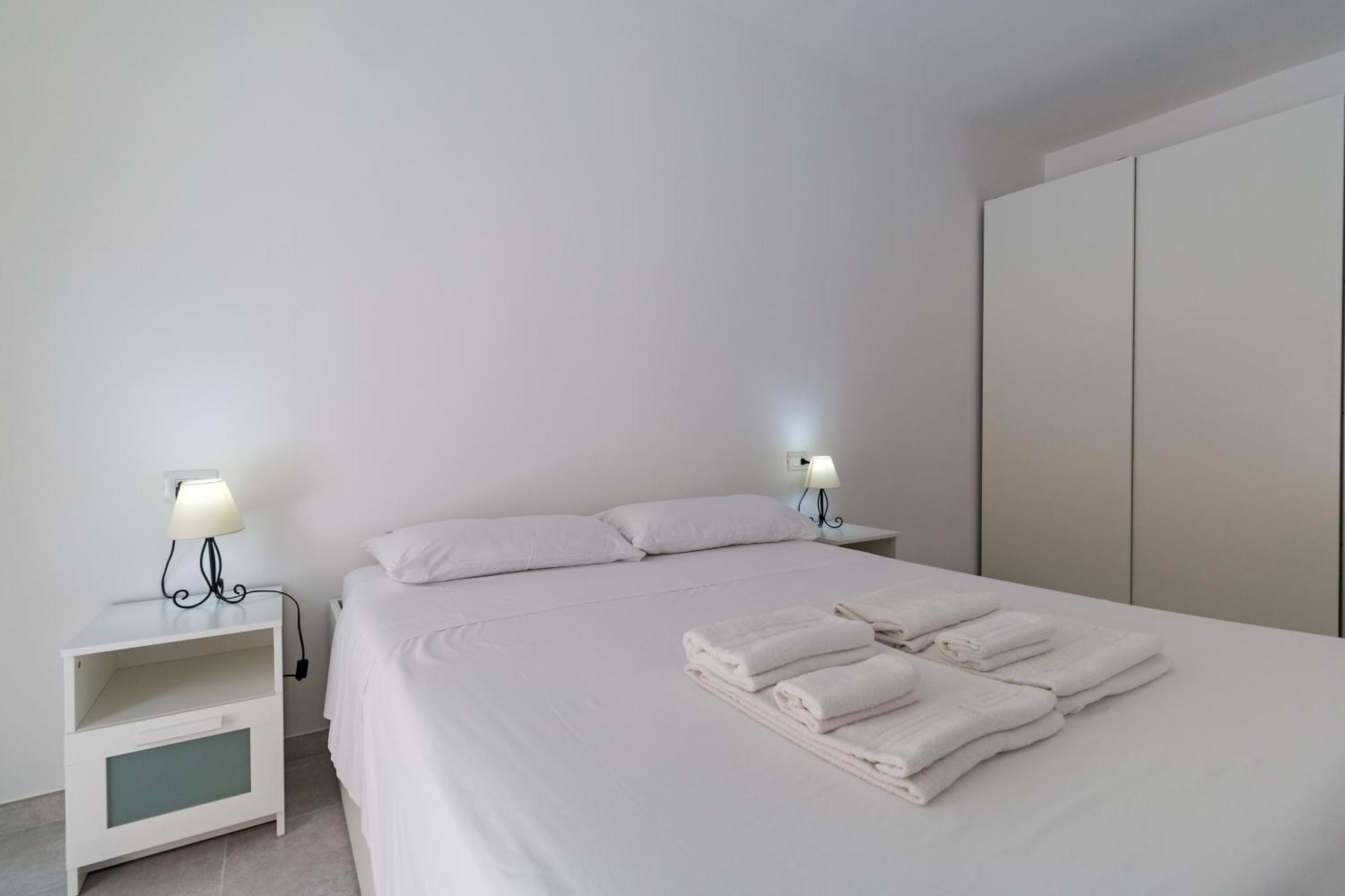 Appartamento Perla Bianca, Con Wifi E Air Con Cala Gonone Bagian luar foto